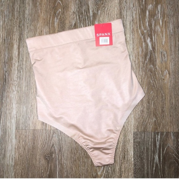 Spanx Suit Your Fancy Control High Waist Thong Small NWT Champagne Beige - Picture 2 of 7